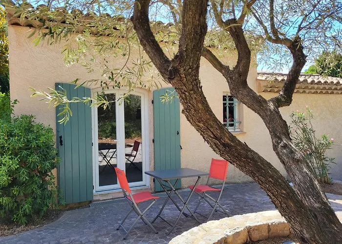 La villa Roméo, piscine et spa